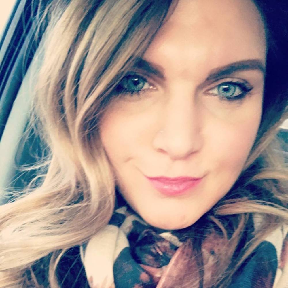 Meet your Posher, Lacee